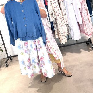 Jäckchen Lucy 66781 mit Rüschen am Rücken und zum schnüren Ewa i Walla Jacke Leinen